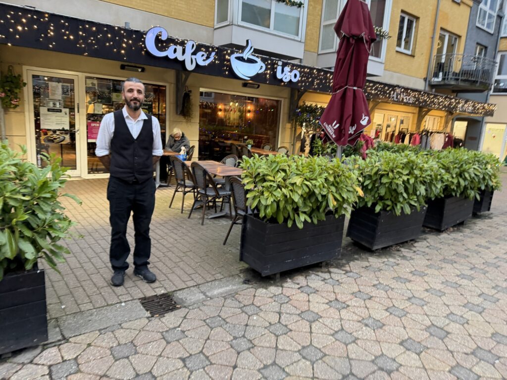 Café ISO med en af de tre ejere Feti Gÿrbūz