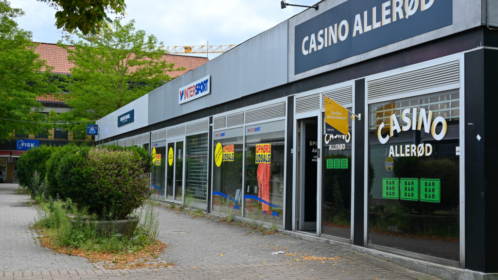 Ikke alle butikker er lukkede i Allerød Bymidte