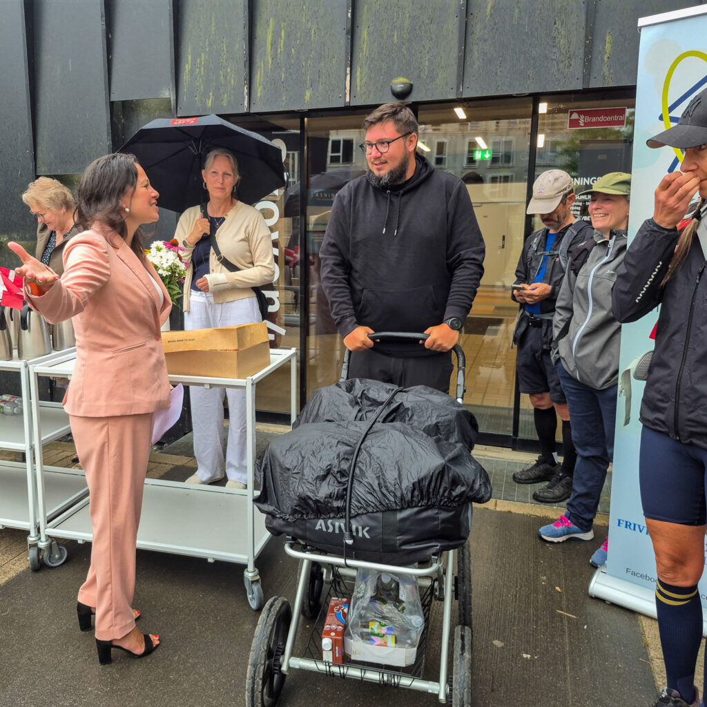 Borgmester i Allerød Clara Rao (V) sender deltagerne afsted